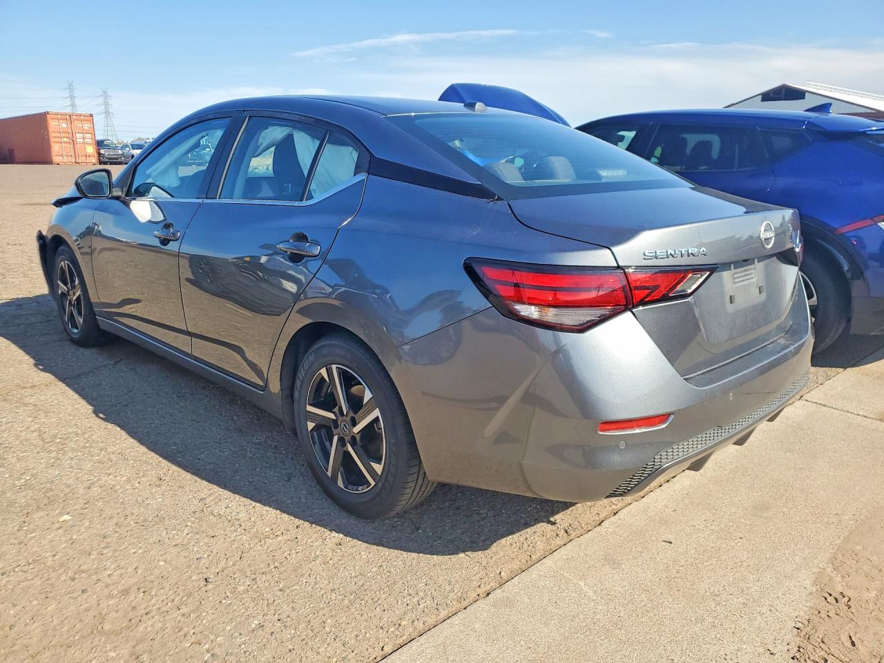 2025 NISSAN SENTRA SV — снимка 2