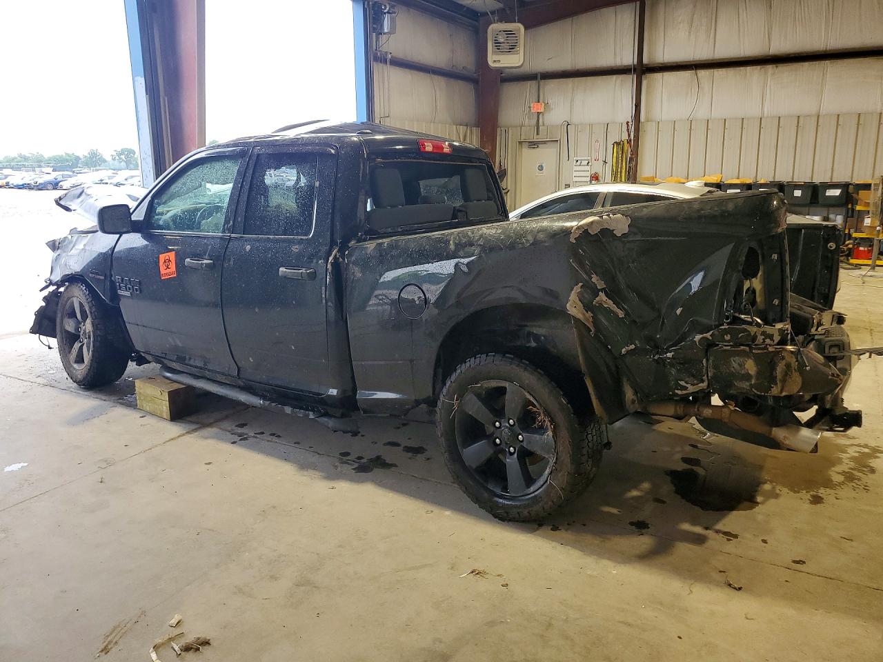 2019 RAM 1500 CLASSIC TRADESMAN — снимка 2