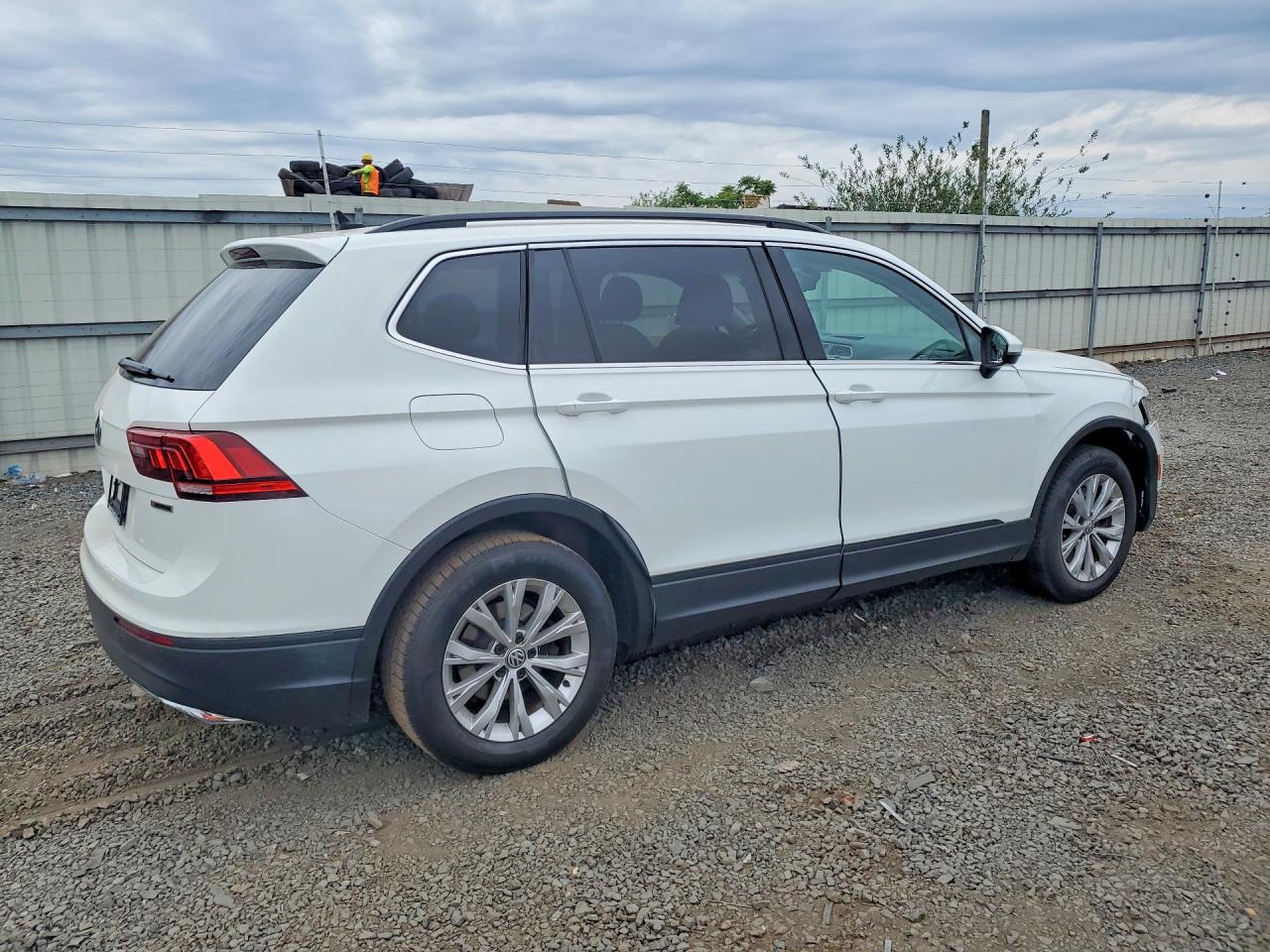 2019 VOLKSWAGEN TIGUAN SE — снимка 3