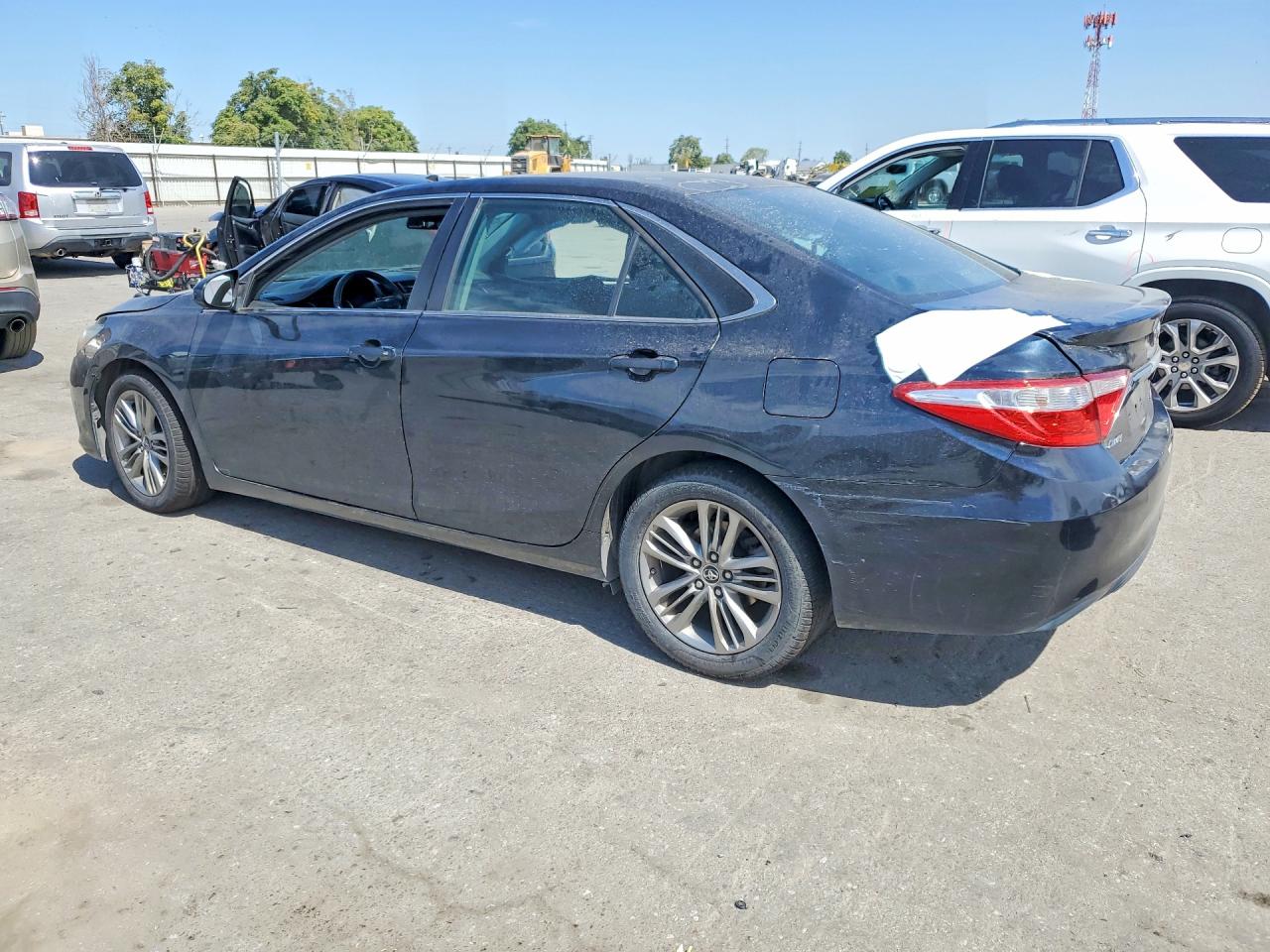 2015 TOYOTA CAMRY SE — снимка 2