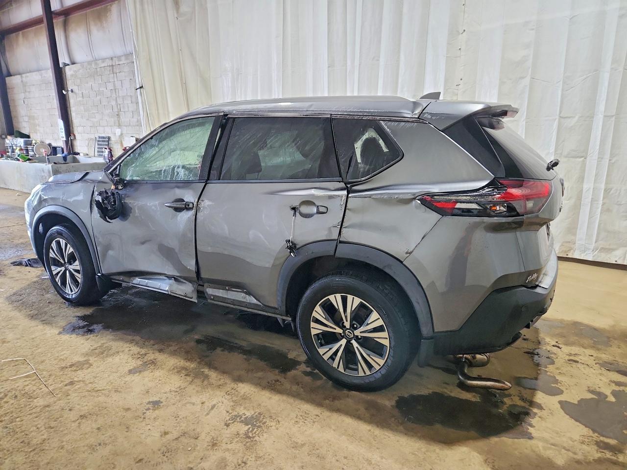 2021 NISSAN ROGUE SV — снимка 2