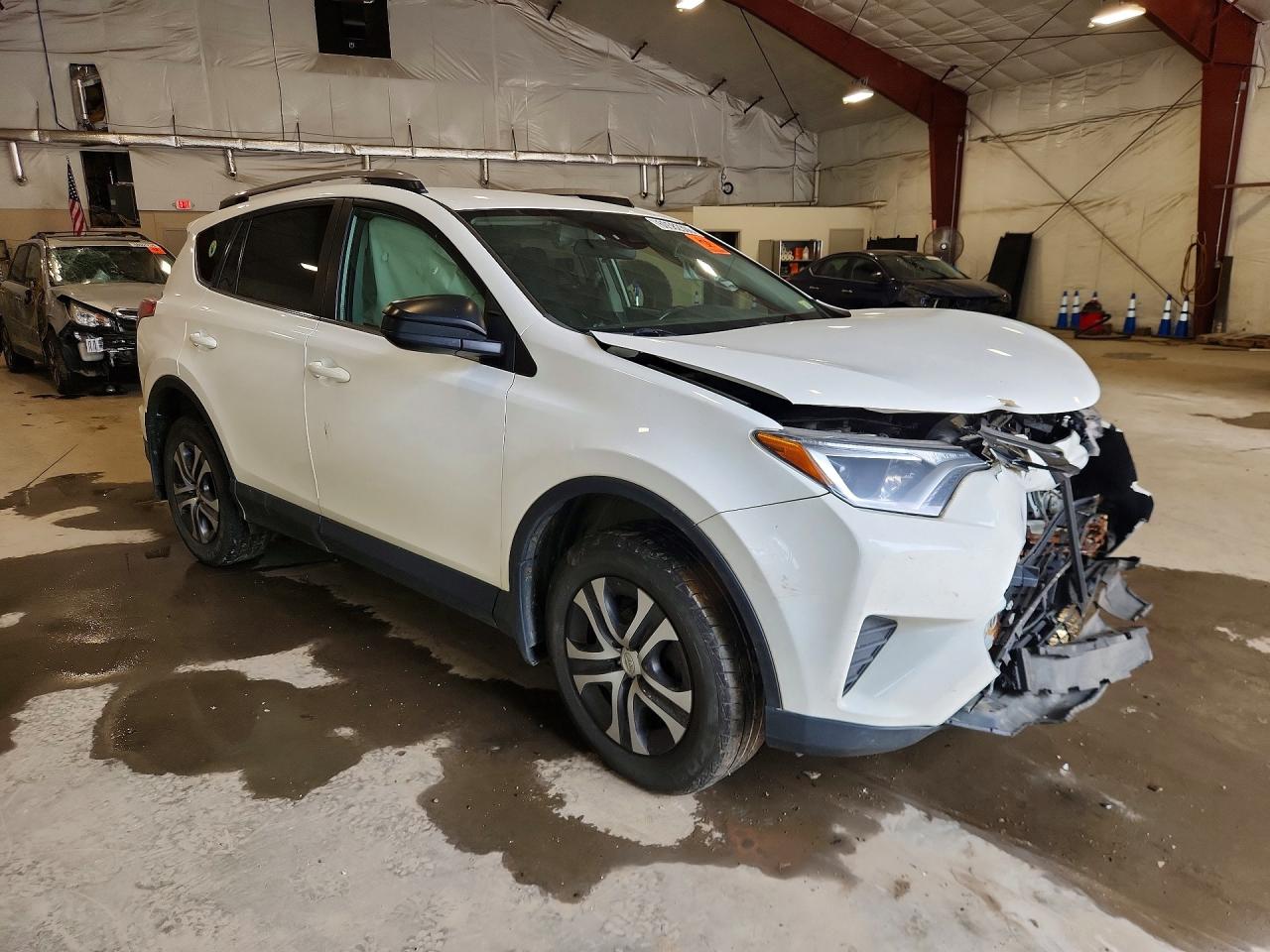 2018 TOYOTA RAV4 LE — снимка 4