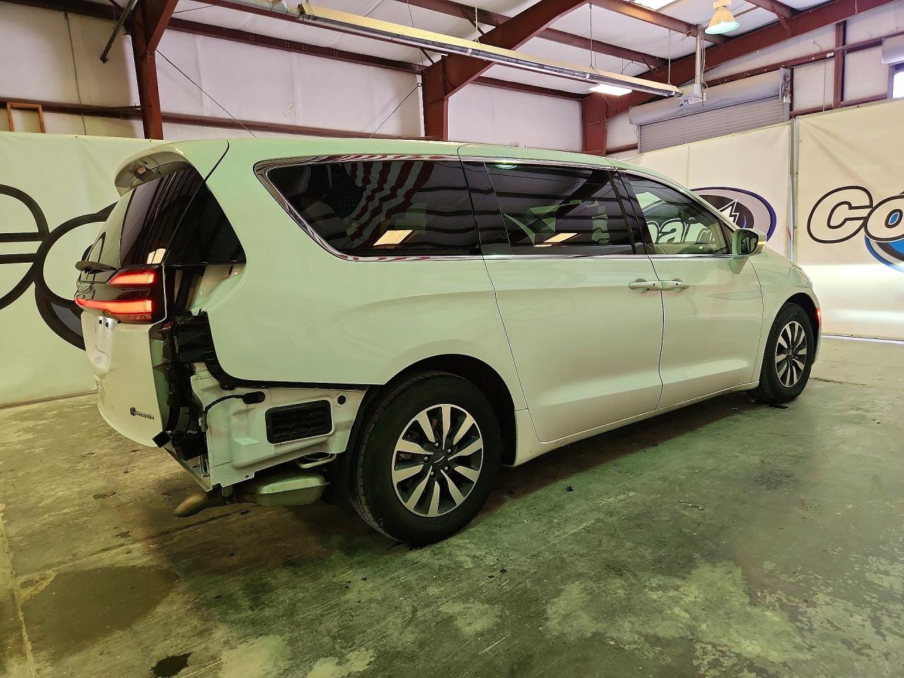 2022 CHRYSLER PACIFICA HYBRID TOURING L — снимка 3