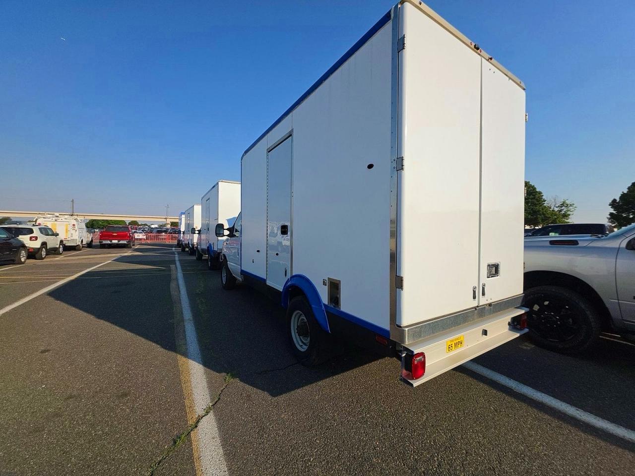 2024 FORD ECONOLINE E350 SUPER DUTY CUTAWAY VAN — снимка 3