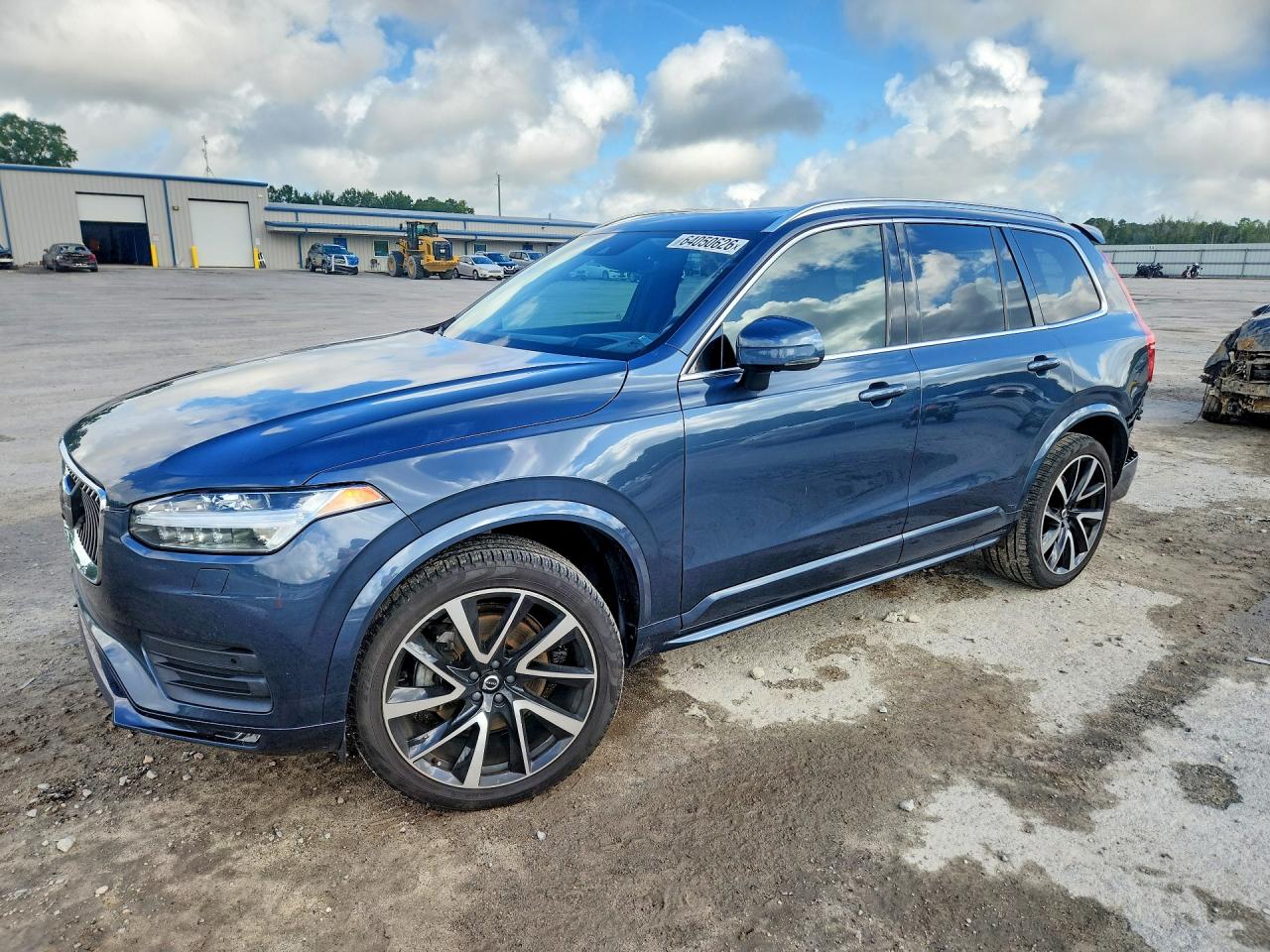 2022 VOLVO XC90 T6 MOMENTUM