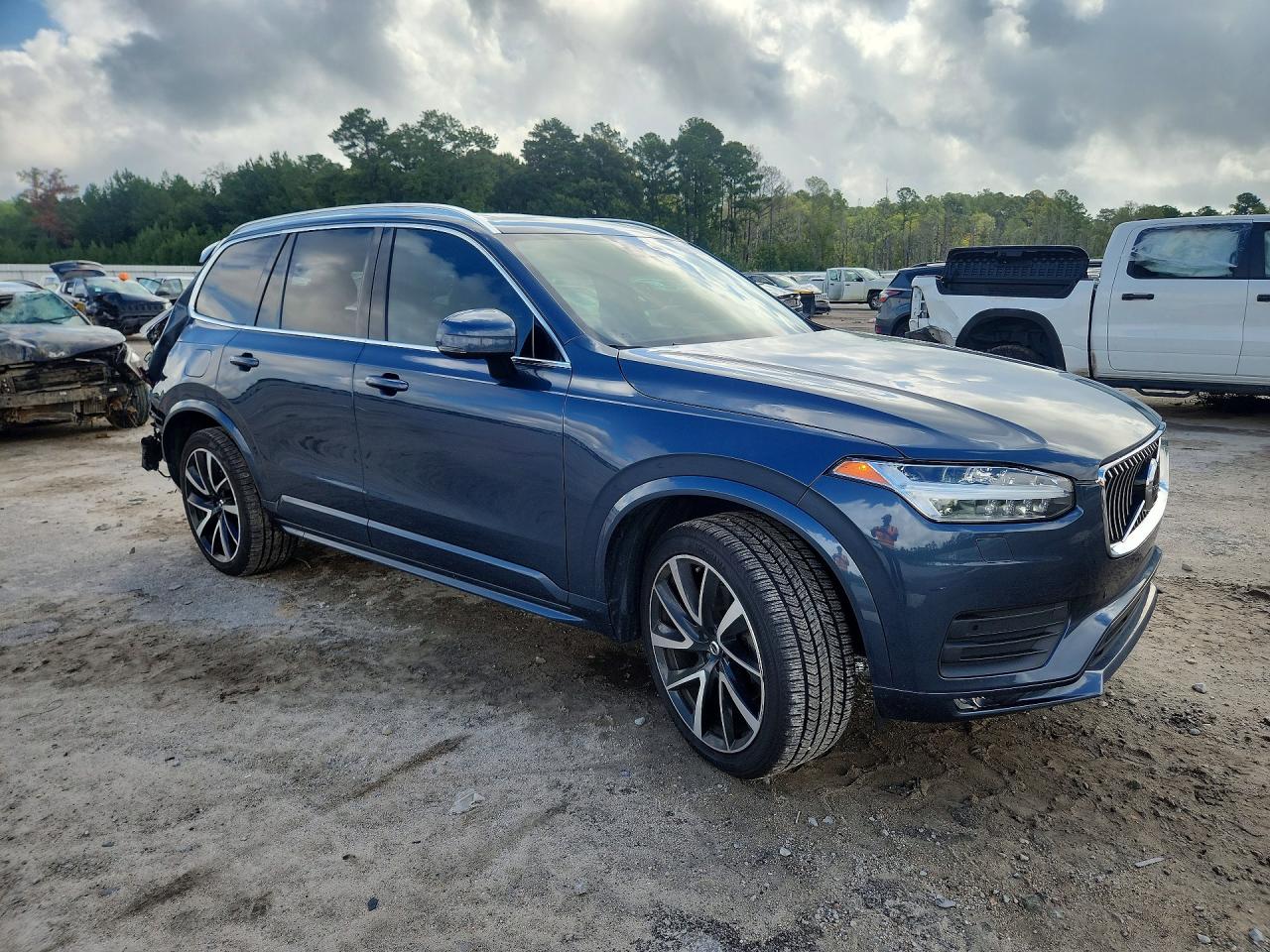 2022 VOLVO XC90 T6 MOMENTUM — снимка 4