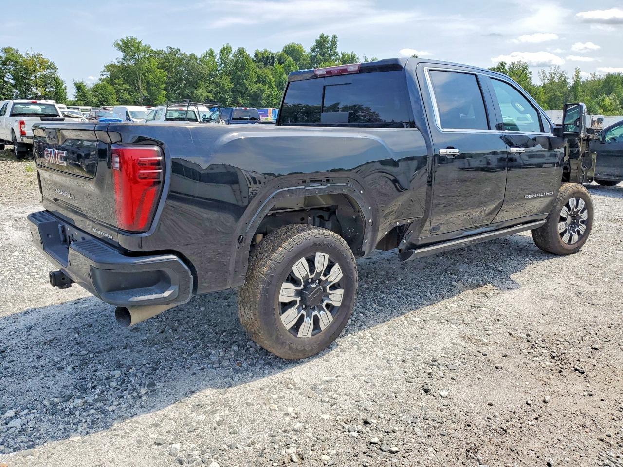 2024 GMC SIERRA K3500 DENALI — снимка 3