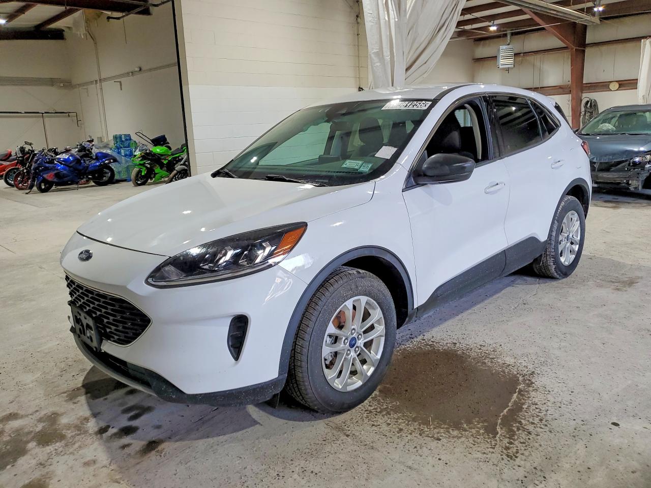 2022 FORD ESCAPE SE