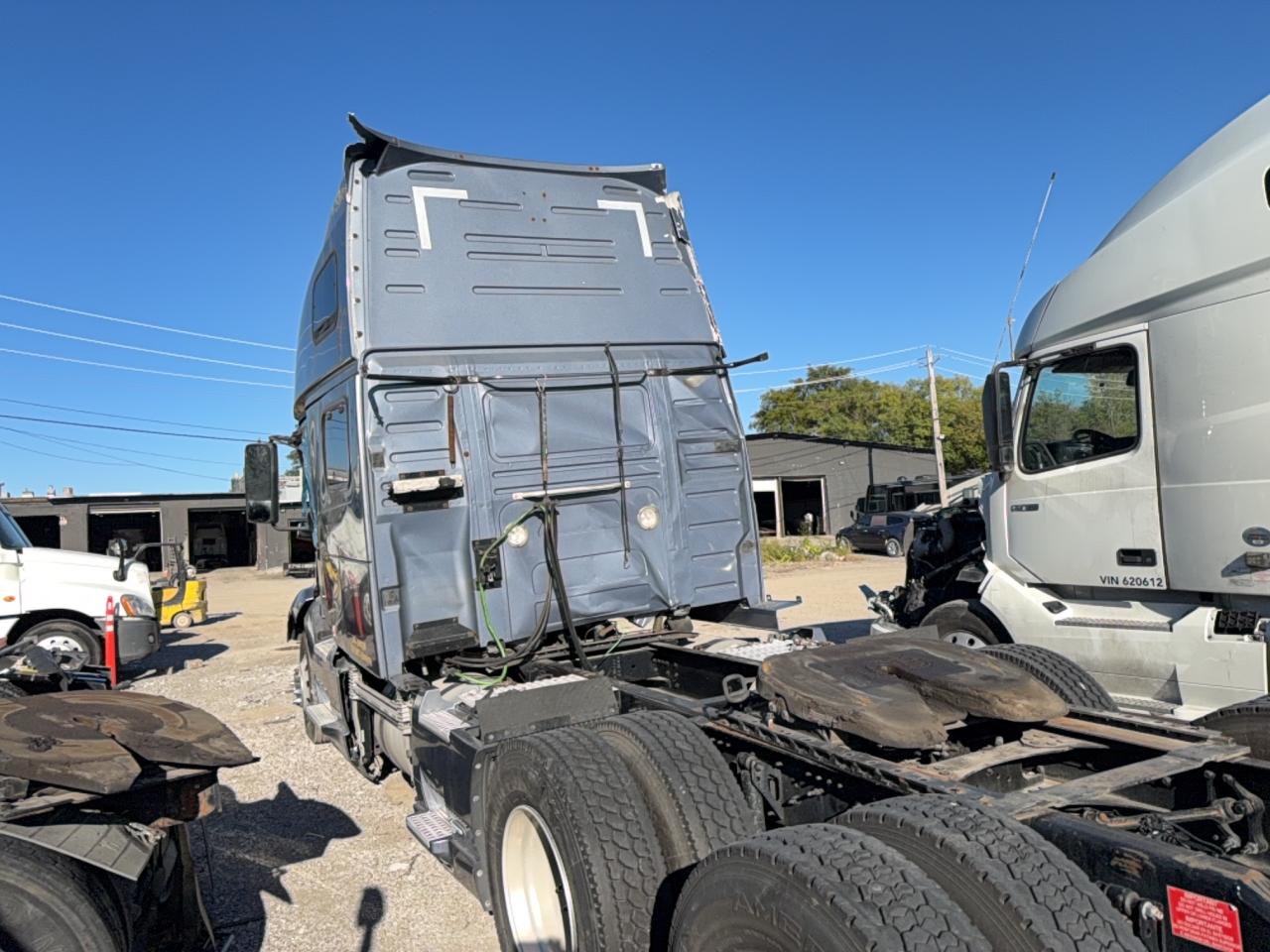 2021 VOLVO VN VNL — снимка 3