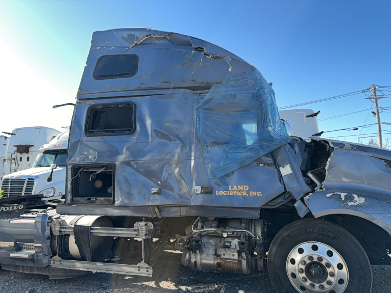 2021 VOLVO VN VNL — снимка 5