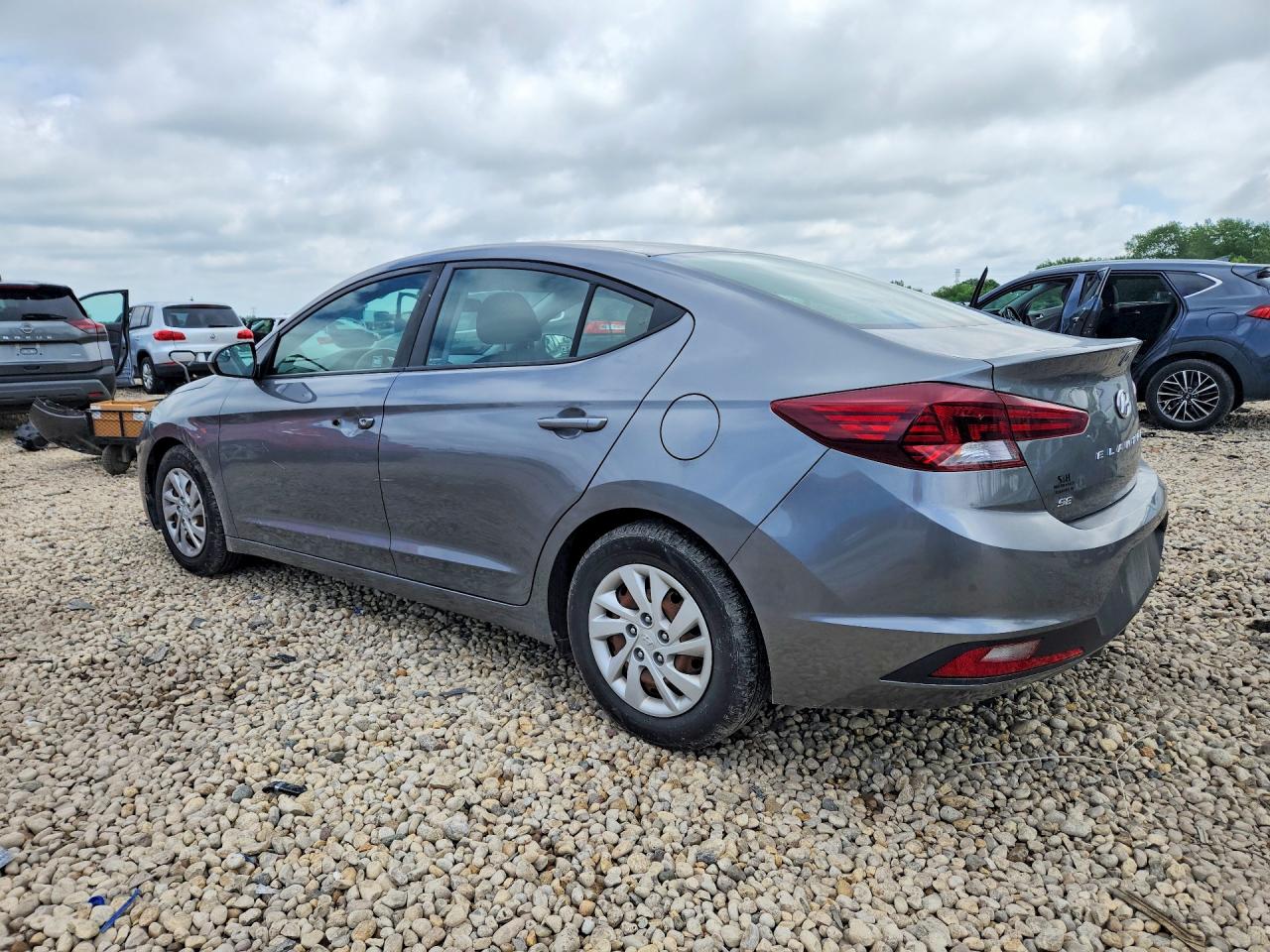 2019 HYUNDAI ELANTRA SE — снимка 2
