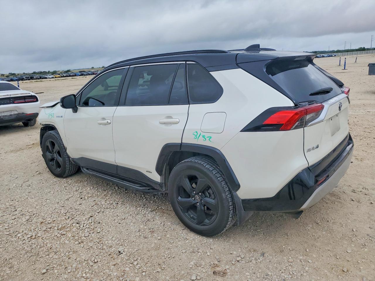 2019 TOYOTA RAV4 XSE — снимка 2