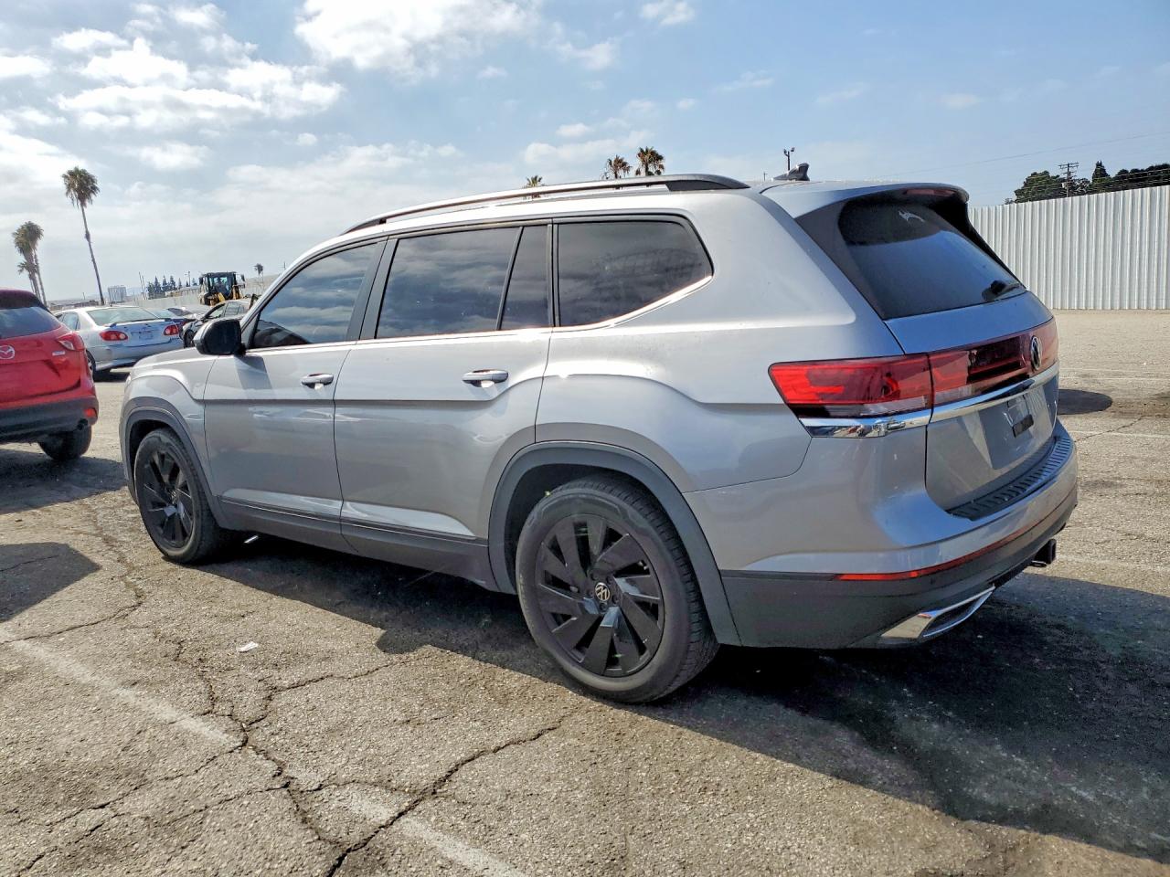 2024 VOLKSWAGEN ATLAS SE — снимка 2