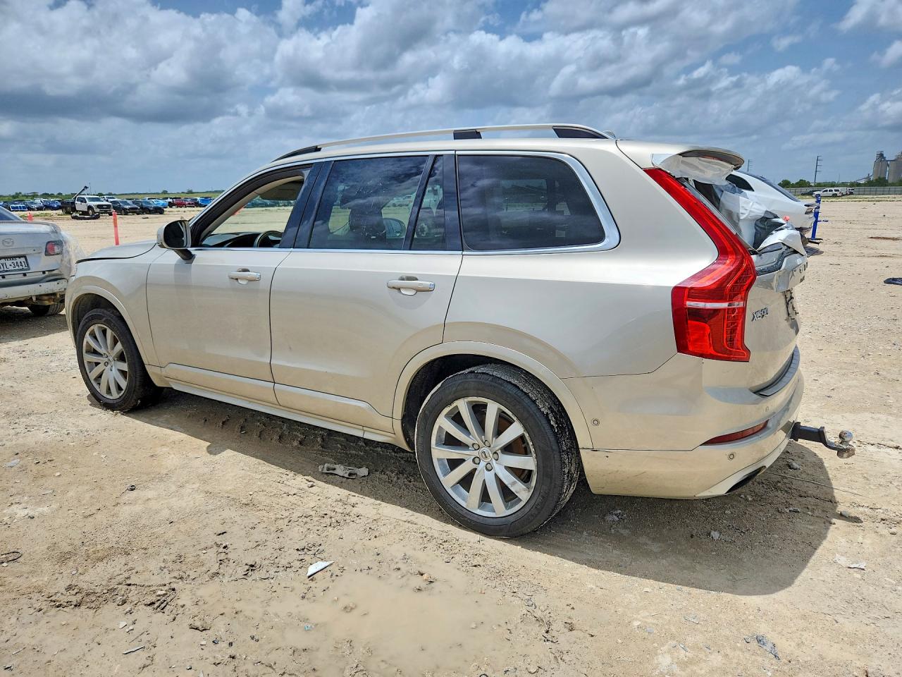2016 VOLVO XC90 T6 — снимка 2