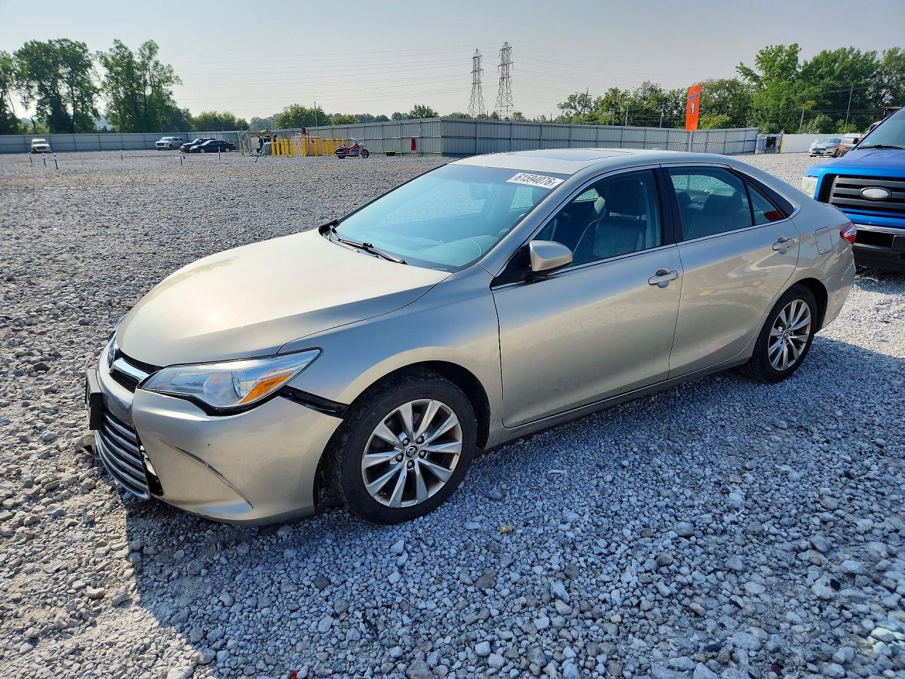 2015 TOYOTA CAMRY XLE