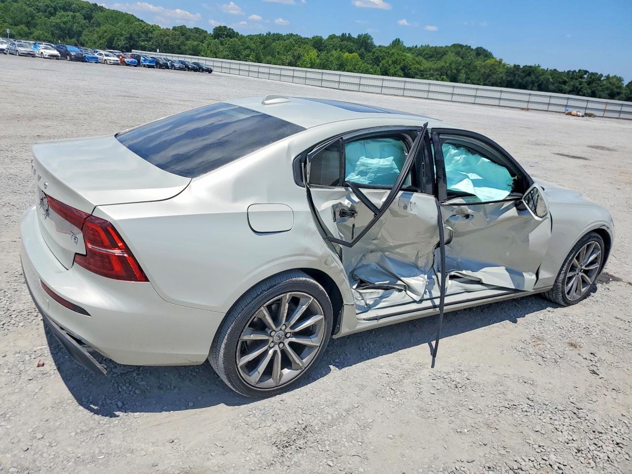 2021 VOLVO S60 T5 MOMENTUM — снимка 3