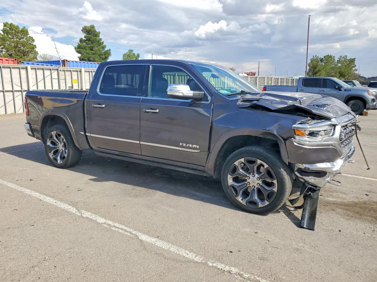 2019 RAM 1500 LIMITED — снимка 4