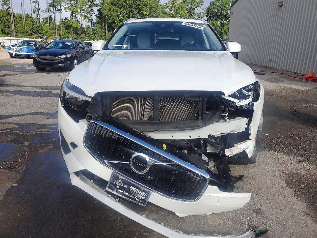 2021 VOLVO XC60 T5 MOMENTUM — снимка 5