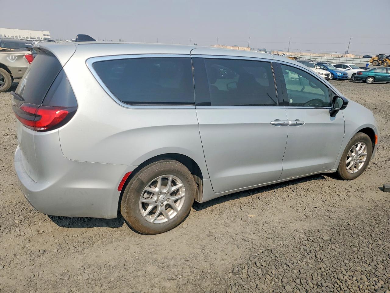 2026 CHRYSLER PACIFICA SELECT — снимка 3
