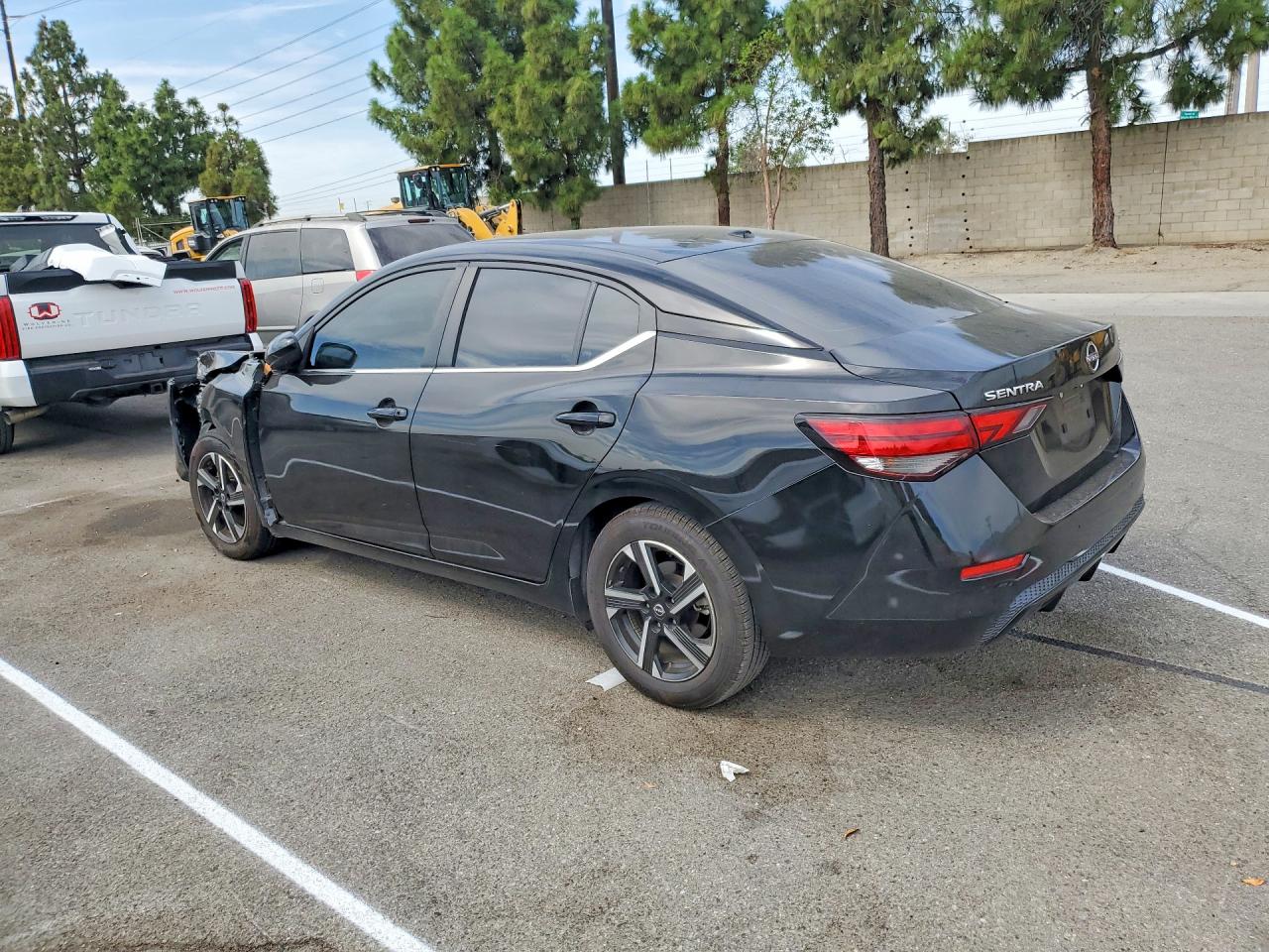 2024 NISSAN SENTRA SV — снимка 2