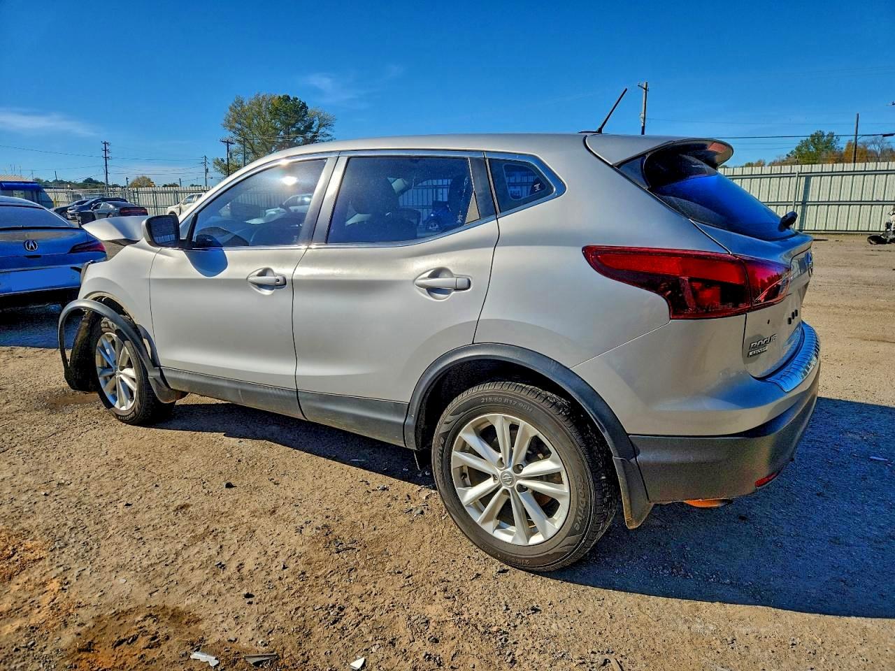 2017 NISSAN ROGUE SPORT S — снимка 2