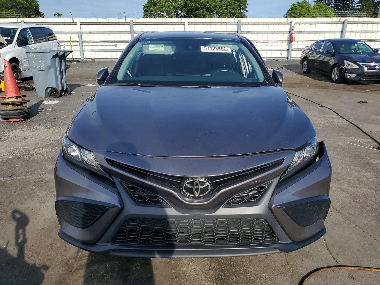 2023 TOYOTA CAMRY SE — снимка 5