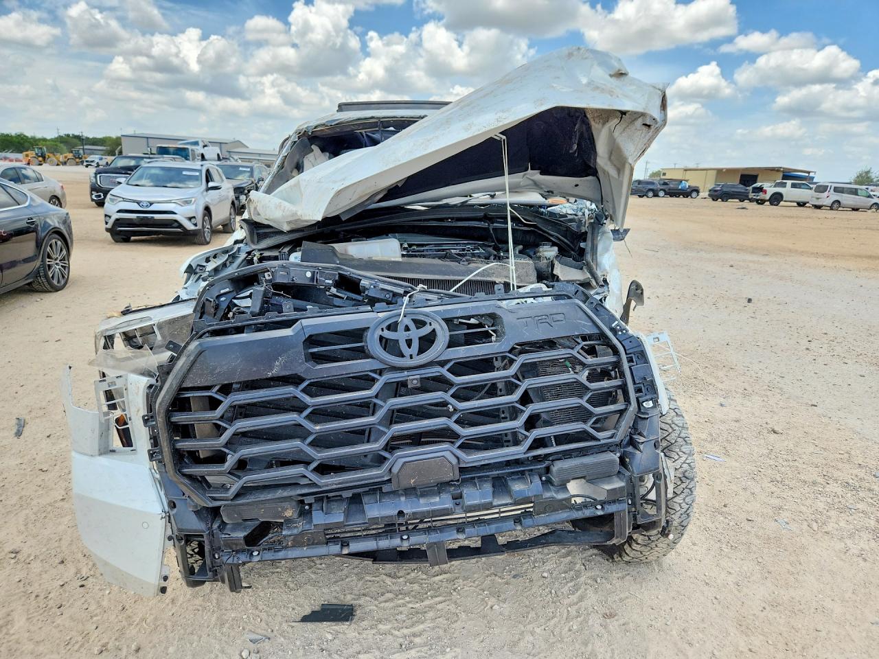 2025 TOYOTA TUNDRA LIMITED — снимка 5