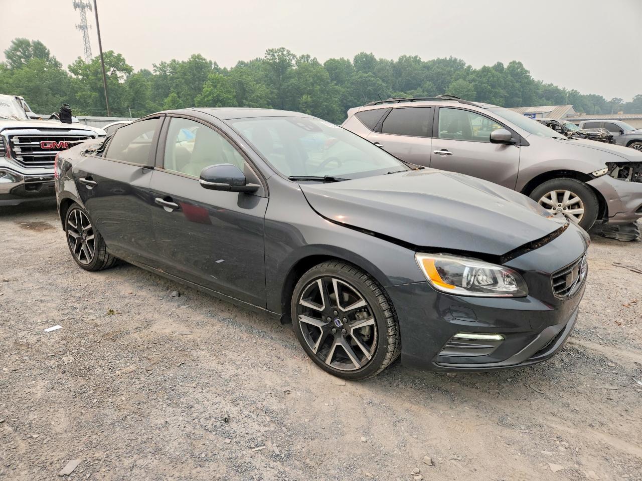 2017 VOLVO S60 — снимка 4