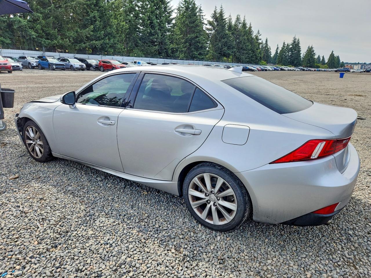 2016 LEXUS IS 200T — снимка 2