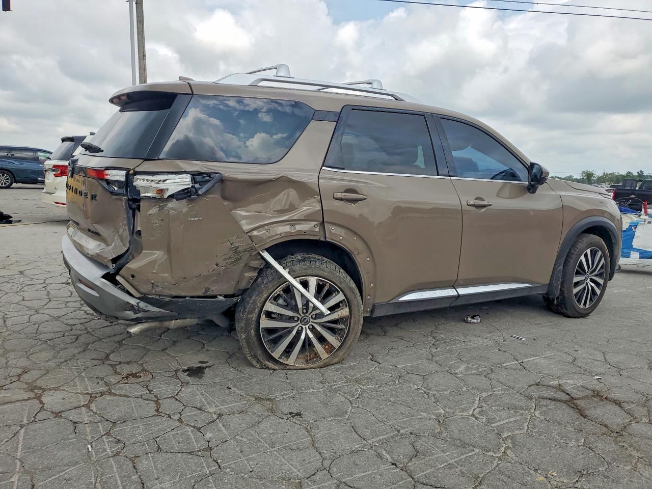 2024 NISSAN PATHFINDER PLATINUM — снимка 3