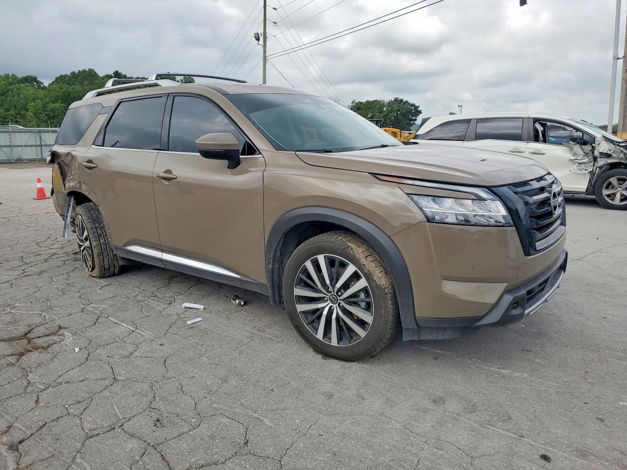 2024 NISSAN PATHFINDER PLATINUM — снимка 4