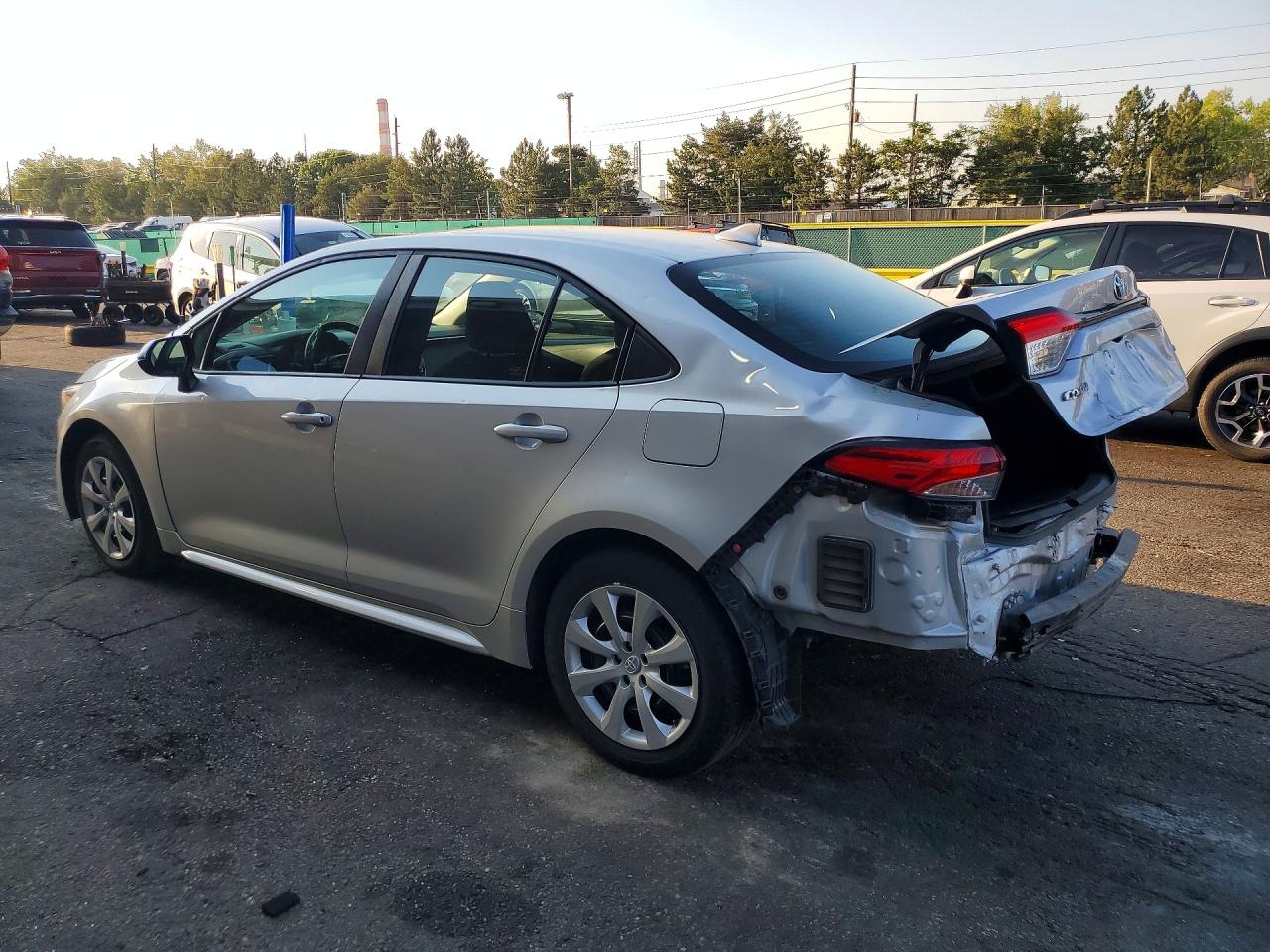 2021 TOYOTA COROLLA LE — снимка 2