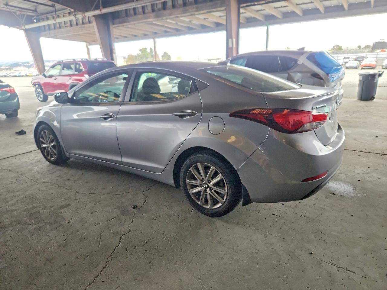 2015 HYUNDAI ELANTRA SE — снимка 2