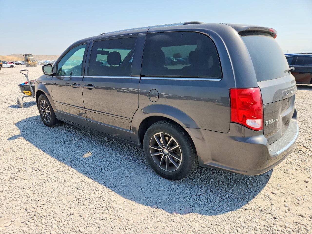 2017 DODGE GRAND CARAVAN SXT — снимка 2
