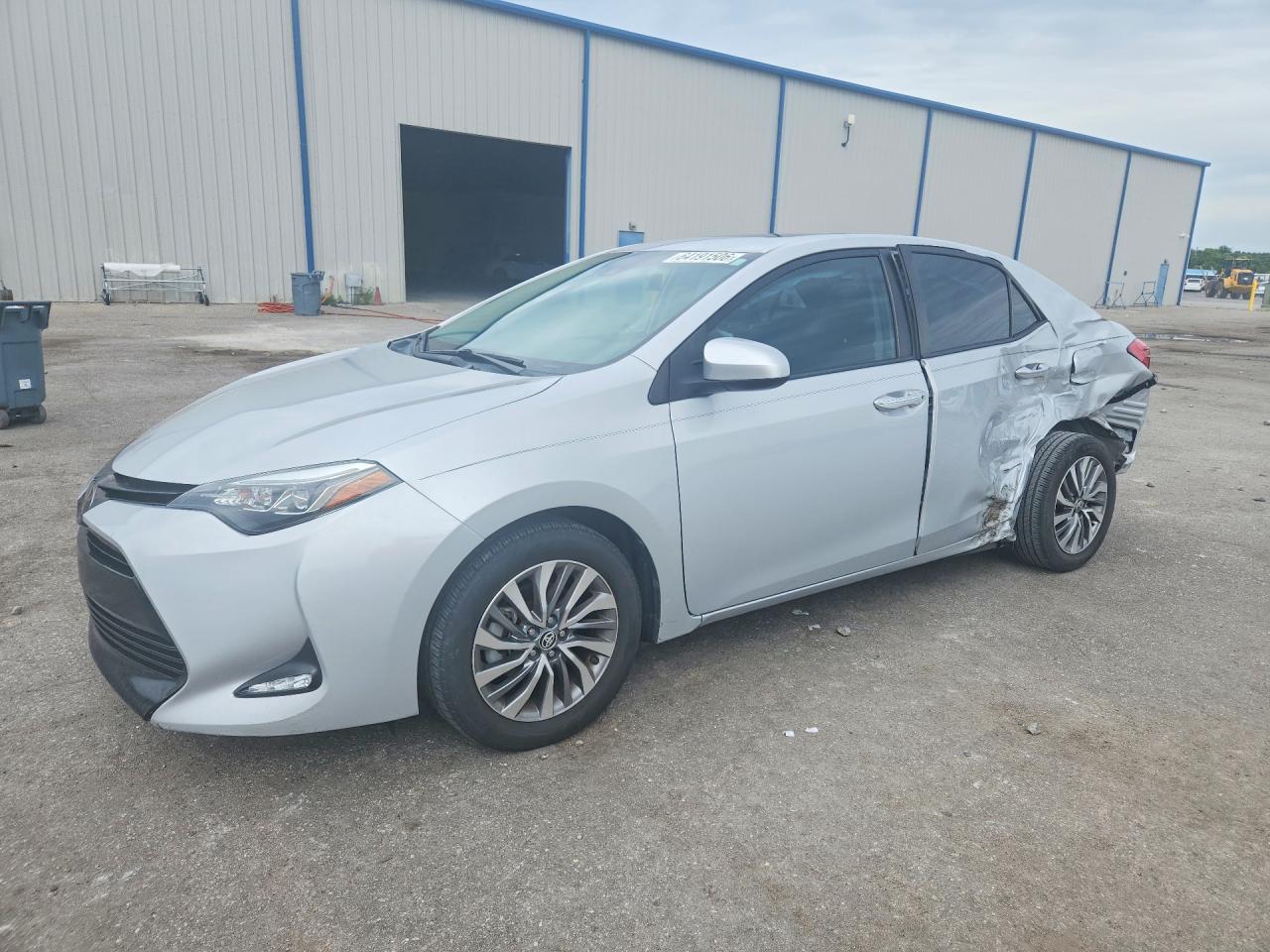 2019 TOYOTA COROLLA XLE