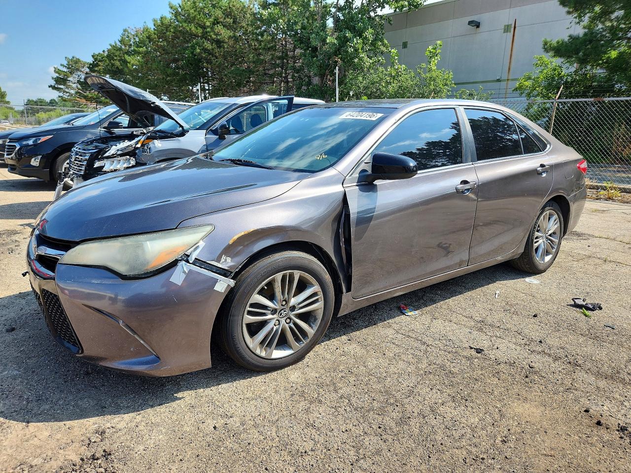 2015 TOYOTA CAMRY SE
