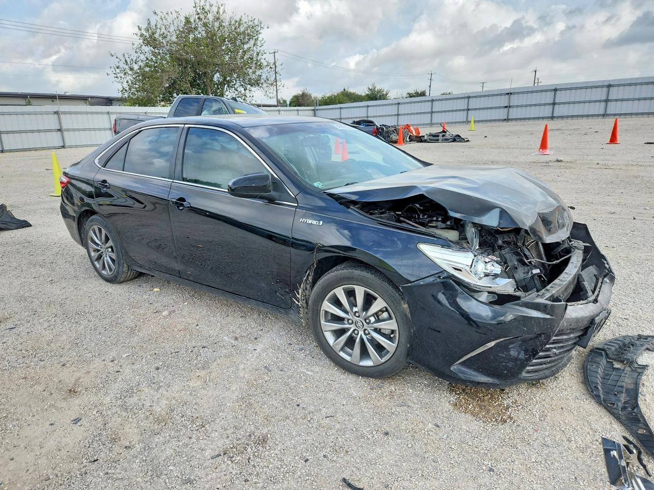 2015 TOYOTA CAMRY HYBRID XLE — снимка 4