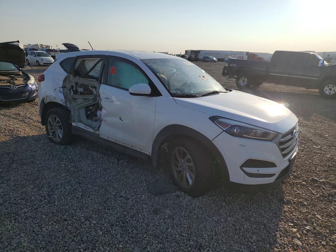 2017 HYUNDAI TUCSON SE — снимка 4
