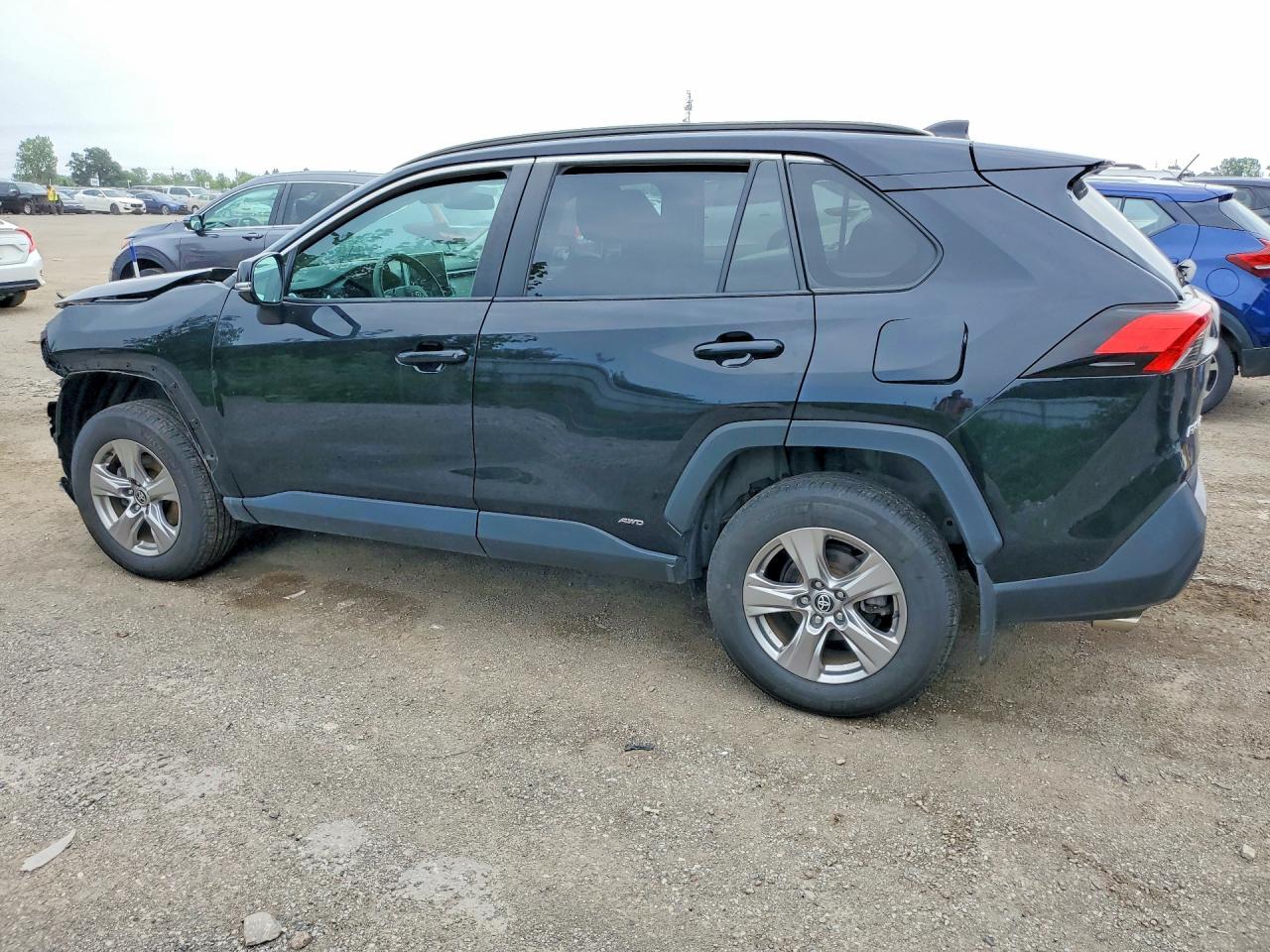 2023 TOYOTA RAV4 LE — снимка 2