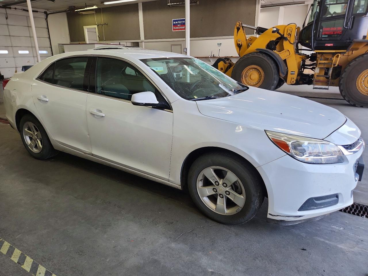 2015 CHEVROLET MALIBU 1LT — снимка 4