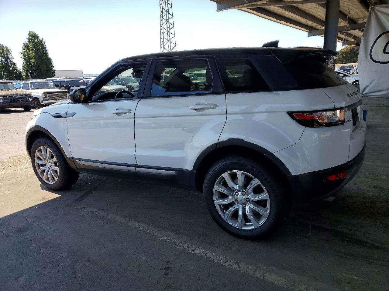 2017 LAND ROVER RANGE ROVER EVOQUE SE — снимка 2