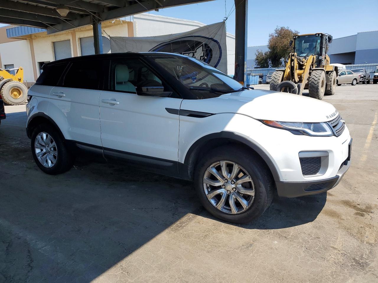 2017 LAND ROVER RANGE ROVER EVOQUE SE — снимка 4