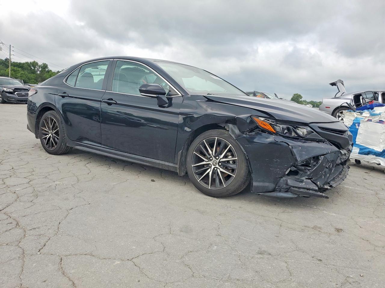 2024 TOYOTA CAMRY SE — снимка 4