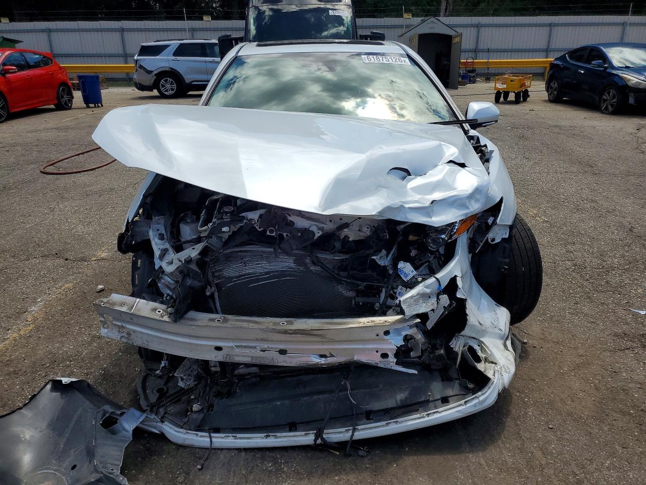 2019 TOYOTA CAMRY HYBRID XLE — снимка 5