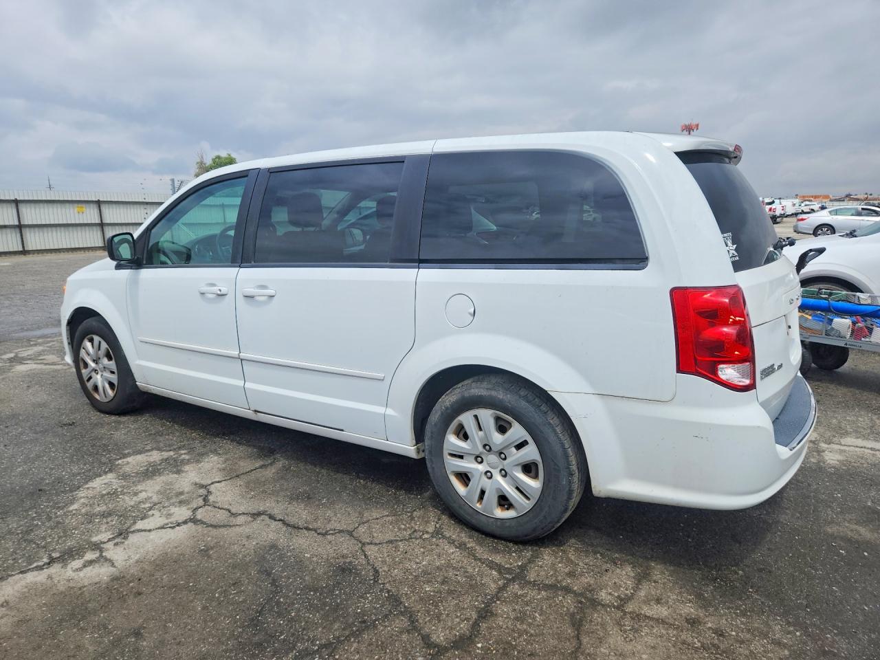 2016 DODGE GRAND CARAVAN SE — снимка 2