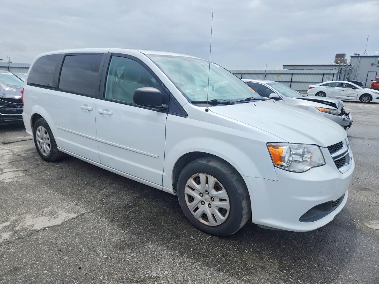 2016 DODGE GRAND CARAVAN SE — снимка 4
