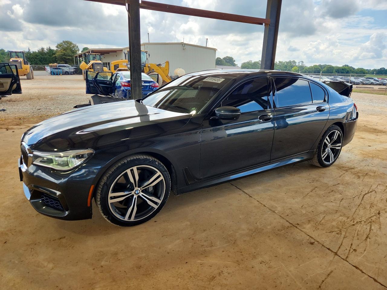 2016 BMW 750 XI