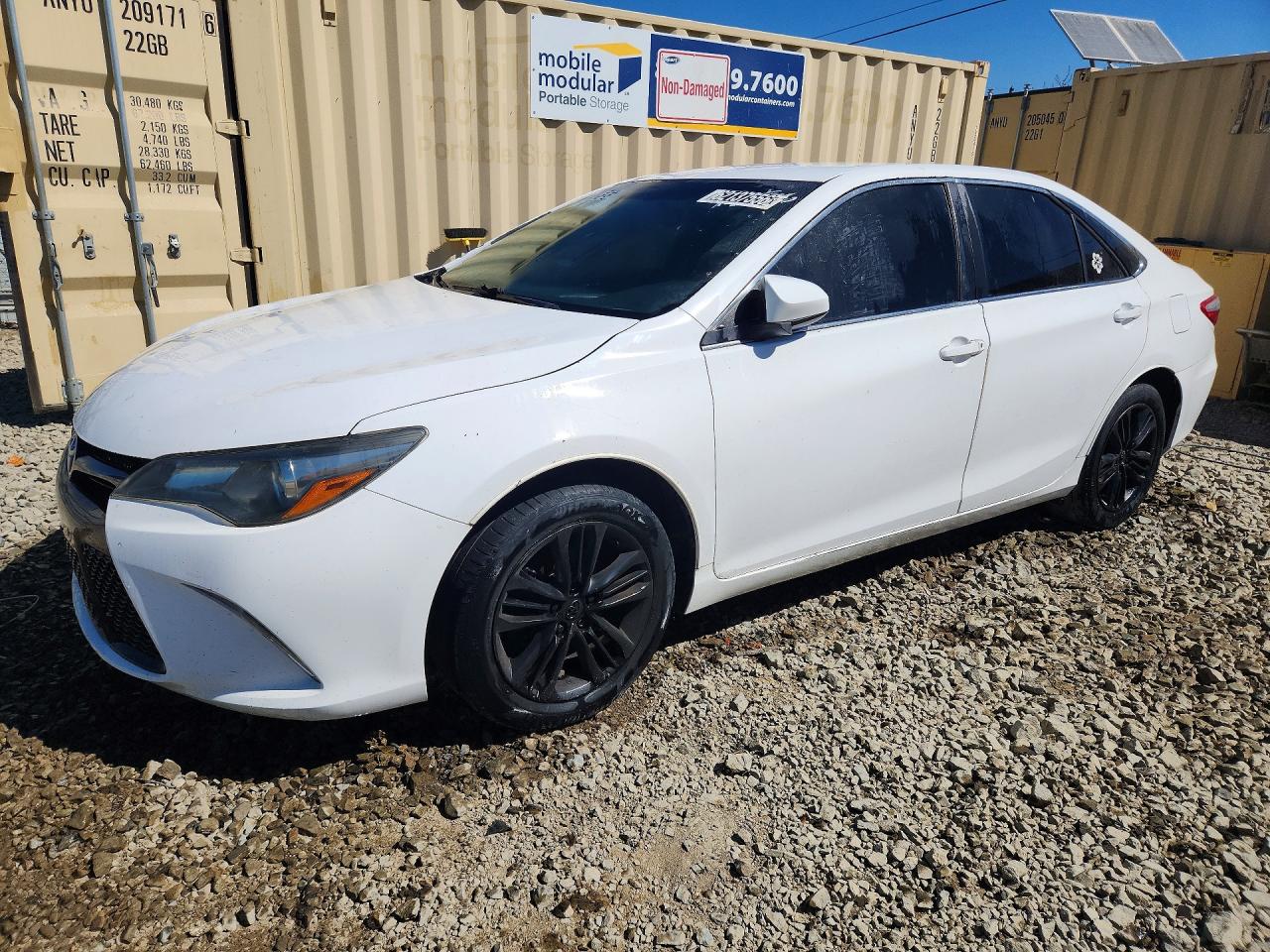 2015 TOYOTA CAMRY SE