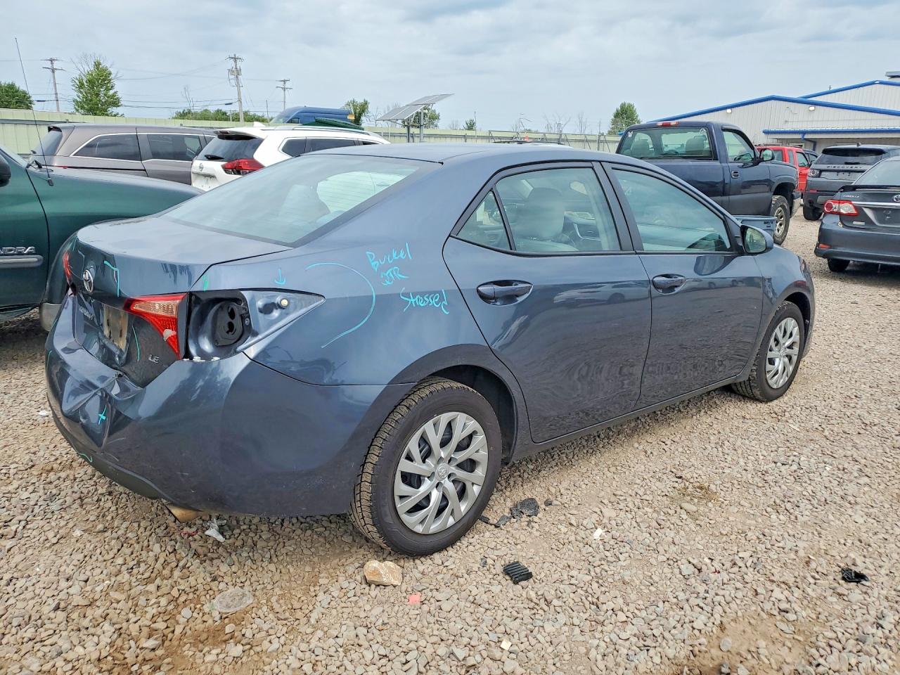 2018 TOYOTA COROLLA LE — снимка 3