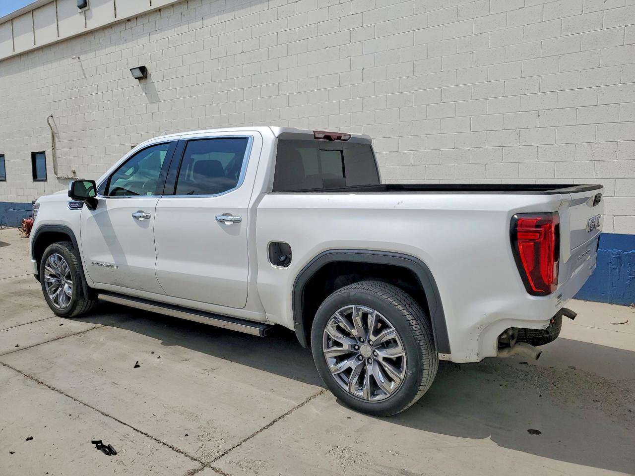 2025 GMC SIERRA K1500 DENALI — снимка 2